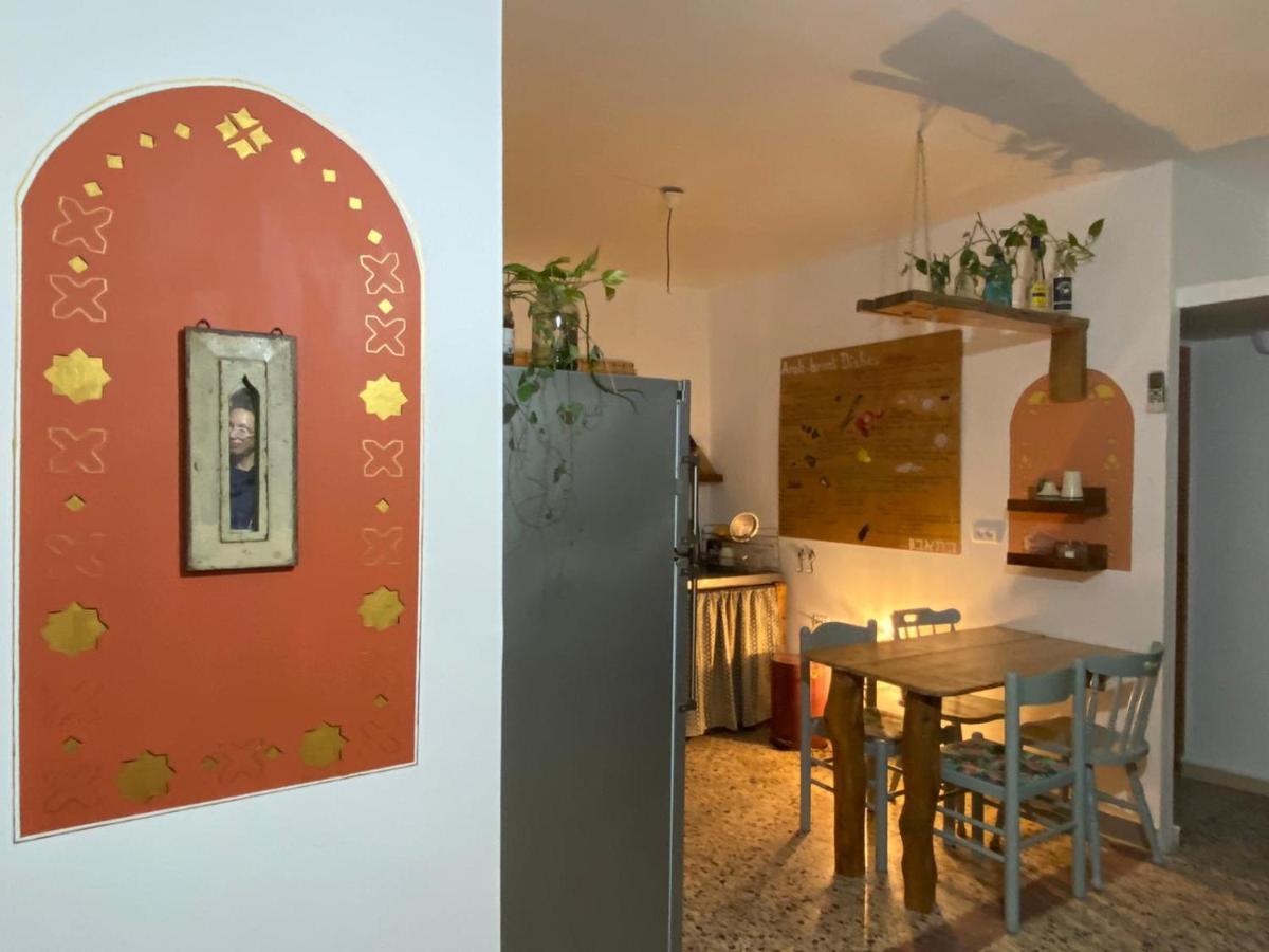 Juha'S Guesthouse - Zarqa Bay Jisr ez Zarqa Eksteriør bilde