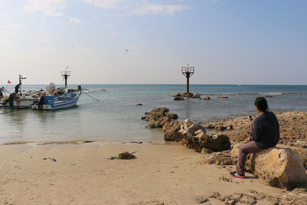 Juha'S Guesthouse - Zarqa Bay Jisr ez Zarqa Eksteriør bilde