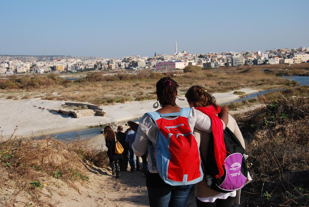 Juha'S Guesthouse - Zarqa Bay Jisr ez Zarqa Eksteriør bilde